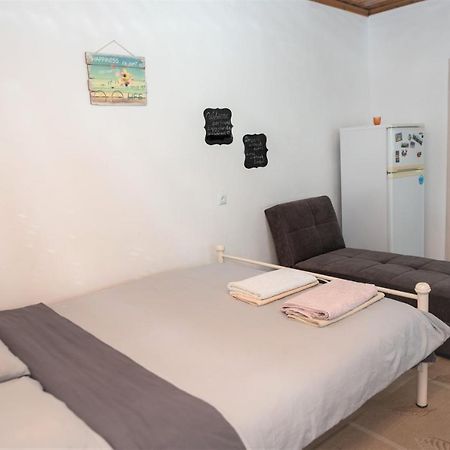 Safe And Cozy Studio In Xanthi! Luaran gambar