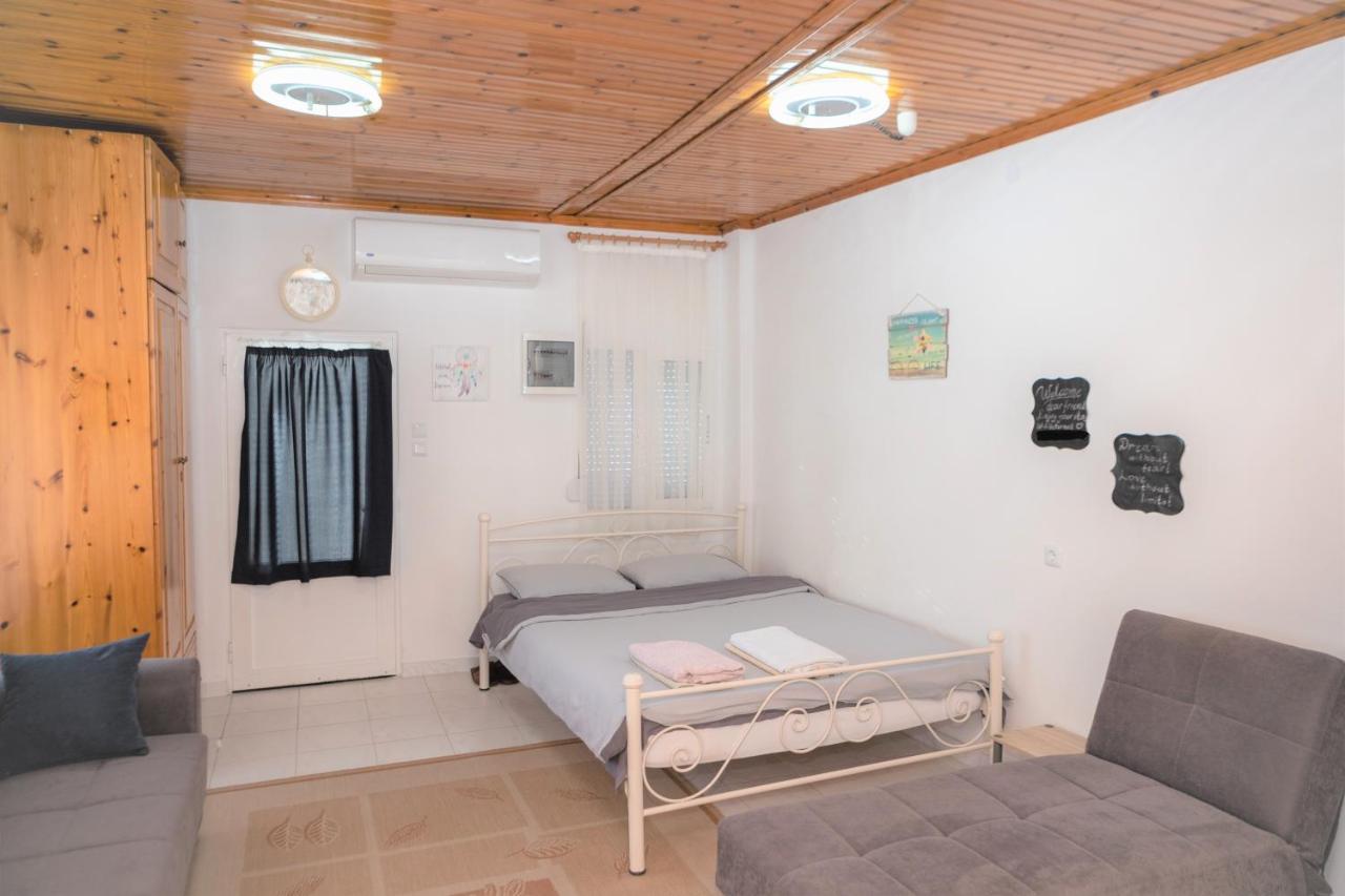 Safe And Cozy Studio In Xanthi! Luaran gambar